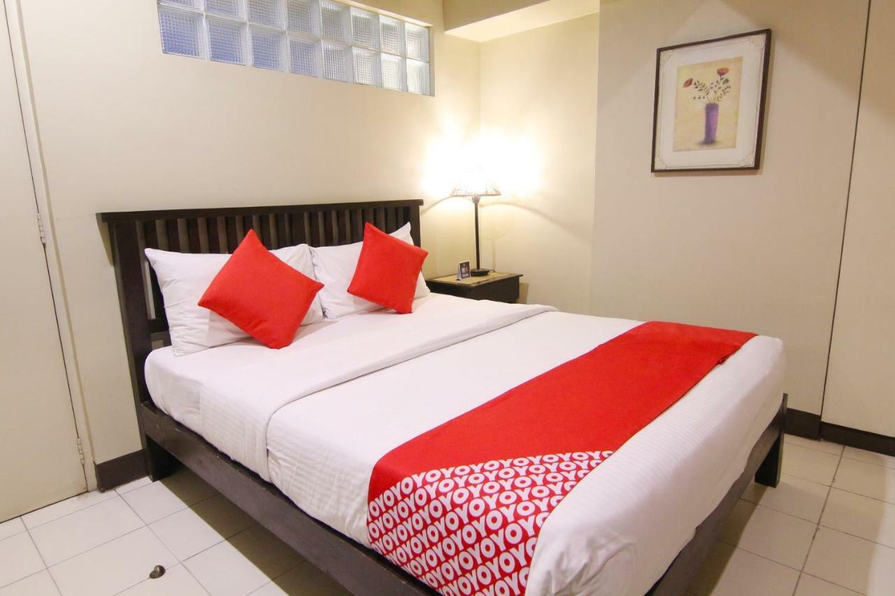 Oyo 103 Artina Suites Hotel Makati City Exterior foto